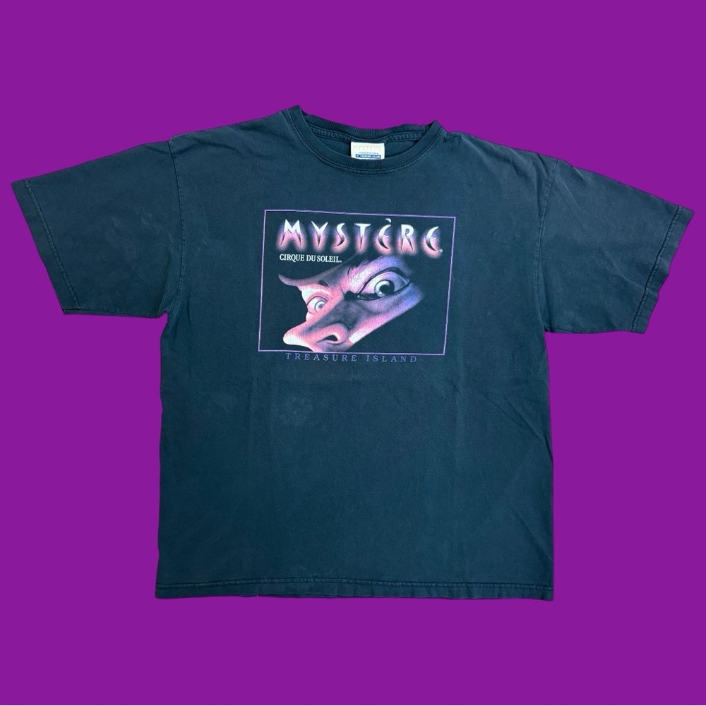 90s Mystère Cirque du Soleil Treasure Island Graphic Tee